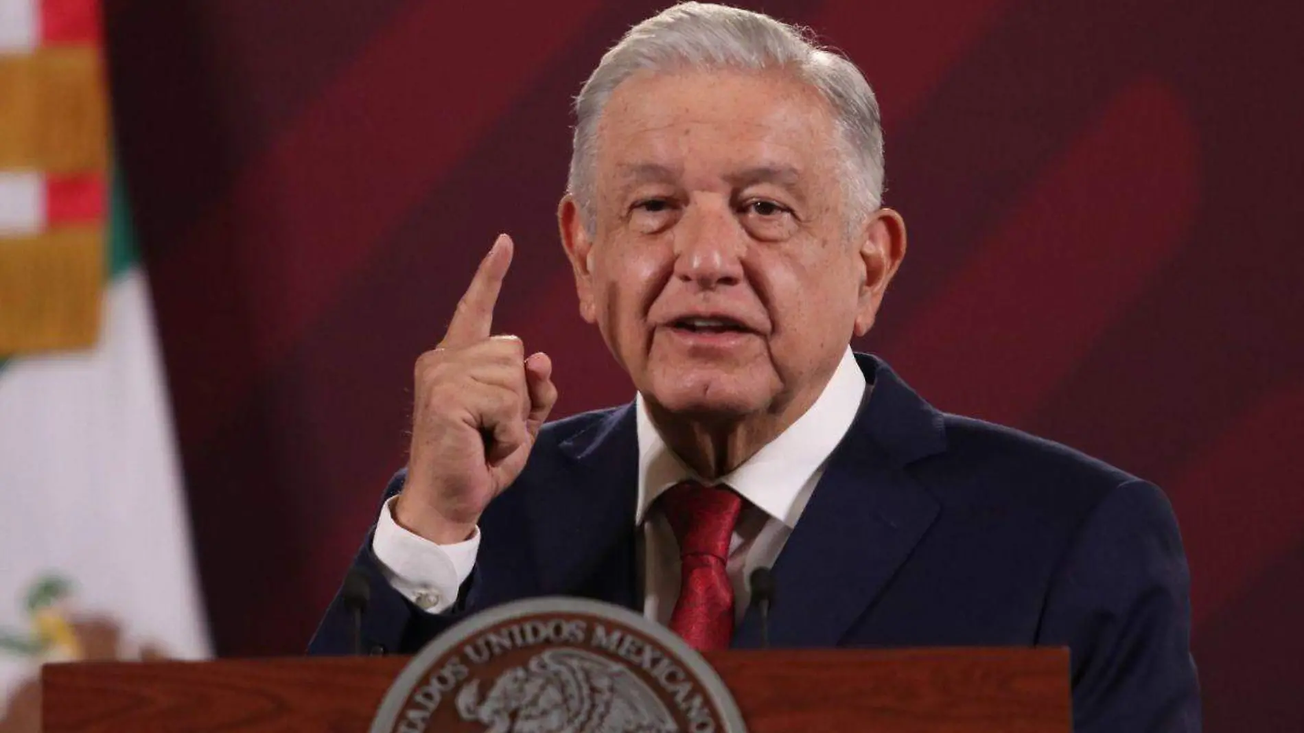 AMLO se compromete con Biden a cumplir meta de energías renovables para 2024